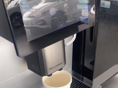 -比亚迪上海弘仁4S(杨浦店)