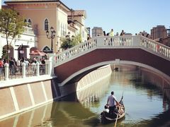 -PUMA品牌自营折扣店(天津佛罗伦萨小镇奥莱店)