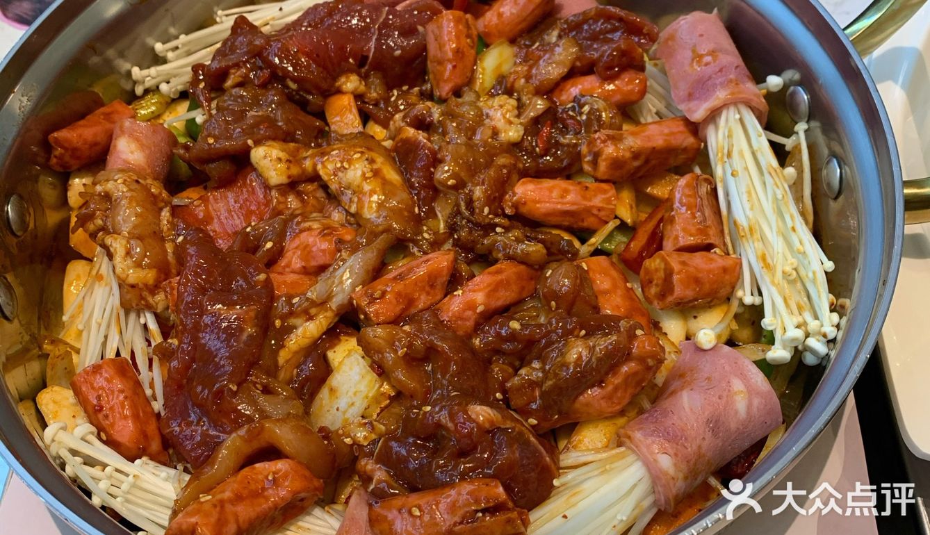 盖子都会帮忙打开，加水什么的都很快反应 点了套餐
