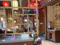 -湘西小馆(滨河路店)