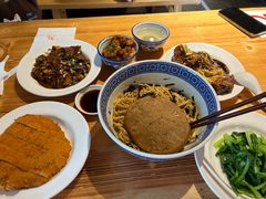 -沪西老弄堂面馆(定西路店)