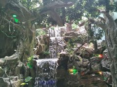 -多彩贵州城极地海洋世界