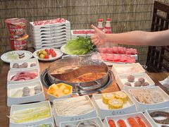 -来龍儿鲜切牛肉自助老火锅