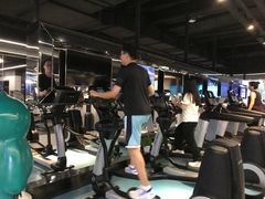 -懒人Club健身(卓越时代广场店)