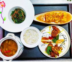 -拾玥国际月子会所(凯宾斯基店)