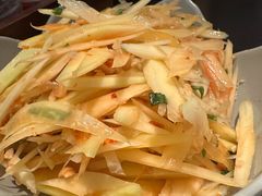 -大头虾越式风味餐厅(光明广场店)