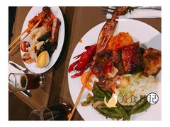 -上海滴水湖皇冠假日酒店