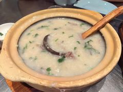 生滚牛肉粥-潮界(虹桥新天地店)