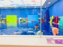 -龙格亲子游泳·水育早教运动中心(绿宝中心)