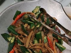 -海派美食·家宴海鲜青岛菜·石锅鲽鱼头(东方城店)