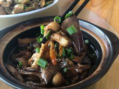 鱼香茄子煲-七鲜渔港美食餐厅(巽寮湾海景店)