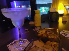 -聚点酒吧(龙湖滨江天街店)