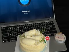 -花花卷卷·鲜食蛋糕(泉屋店)