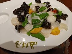 -赶海部落海鲜城(海阳路店)