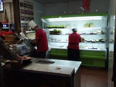 -东巴婆婆云南鱼豆花火锅(大东门店)