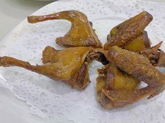 盐焗乳鸽-凯盈阁私房菜·桑拿鸡(绿茵花园店)