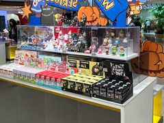 -泡泡玛特POPMART(世豪广场店)