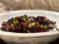 王府葱烧肥参炉灶肉-北京王府井希尔顿酒店·秦唐中餐厅Chynna