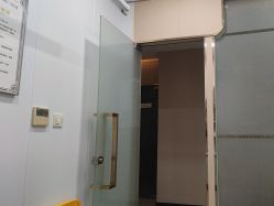 -斐研美医疗美容·眼周抗衰中心