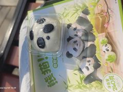 熊猫艾团子-红星前进面包牛奶公司(五道口购物中心店)
