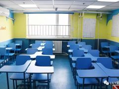 -LILY英语思维馆(玉泉路店)