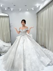 -拉瑞娜LaReine婚纱礼服高级定制