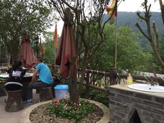 -楠柏弯休闲山庄(梨花溪店)