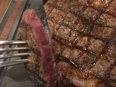 -恰餐厅及酒吧 CHAR Bar & Grill (北京丽都皇冠假日店)