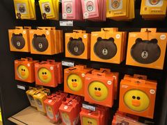 -LINE FRIENDS Garosu-gil Flagship Store