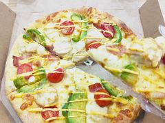 尊享牛油果芝士鸡比萨-达美乐比萨(文三路店)