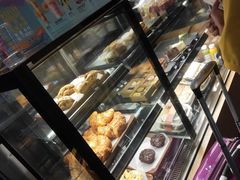 面包甜点陈列柜-星巴克(天津滨海国际机场1店)