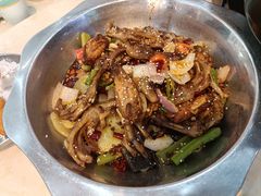 -休记光头香辣蟹干锅(绵竹店)