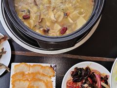 -野菌皇海景野生菌火锅(滨海大道店)