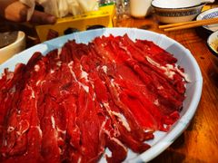 手切鲜羊后腿肉-義聚德·清真铜锅涮羊肉·烧烤(河东店)