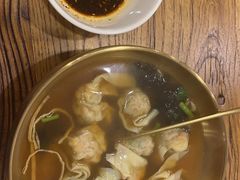 -荣记歡喜·馄饨铺(开发区振华购物中心店)