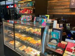 面包甜点陈列柜-星巴克(漕河泾2店)