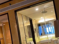 -永恒朗悦酒店(广西大学地铁站大学东路万达广场店)