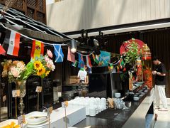 -朗丽兹自助餐厅