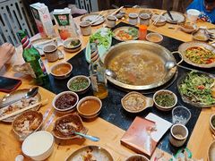 -顶顶汤火牛排火锅·经典铜锅涮肉