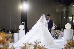 点击看大图 -Lady Jane高端婚纱礼服馆