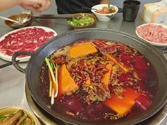 -扎起市井老火锅(乐山总店)