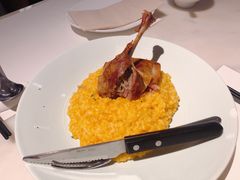 -港丽餐厅(高德置地店)