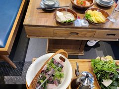 -野山舂·贵州现舂酸汤牛肉(东山店)