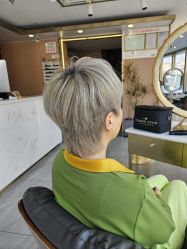 -一東造型烫发染发