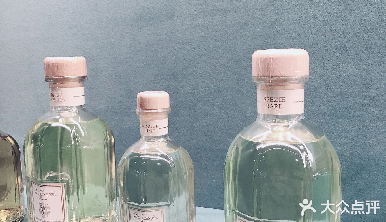 刚在SKP开店的6knows 香氛集成店又在国贸商城