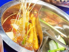 -马路边边串串香(苗栗路店)