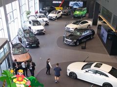 -奔驰上海利星(七宝店)