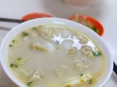 鱼汤小馄炖+鱼圆-面婆婆东台鱼汤面(湛江路店)