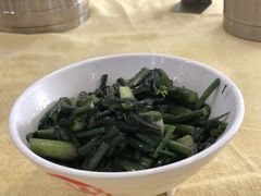 -红色湘菜馆(春风店)