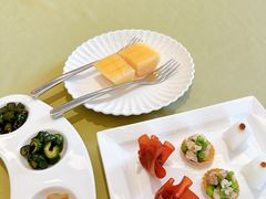 -湖影中餐厅·南京金茂威斯汀大酒店